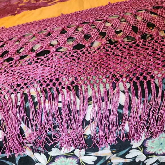 Victorian Silk Embroidered Piano Shawl - Picture 5 of 11